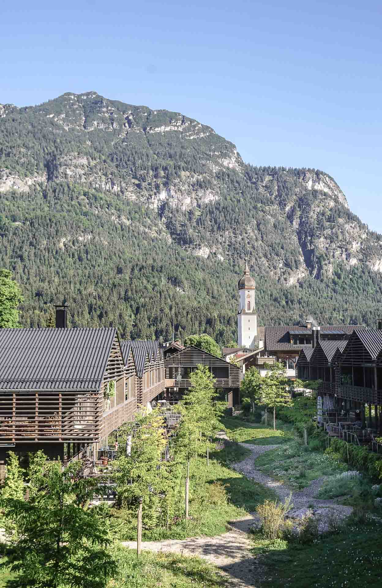 Quartier-Lodge-Garmisch-Partenkirchen-Aussicht-Rückseite